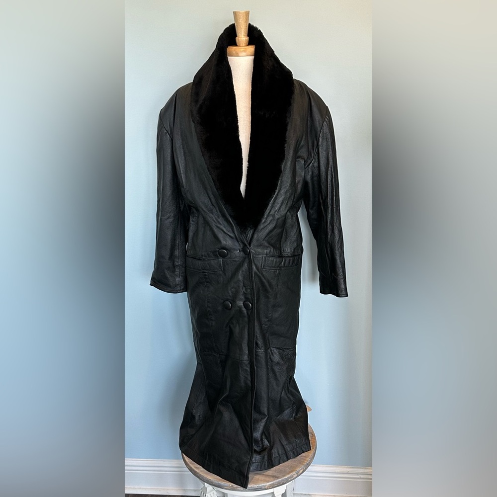 D.A.N.Y New York Vintage black 100% leather faux fur collar trench coat size S
